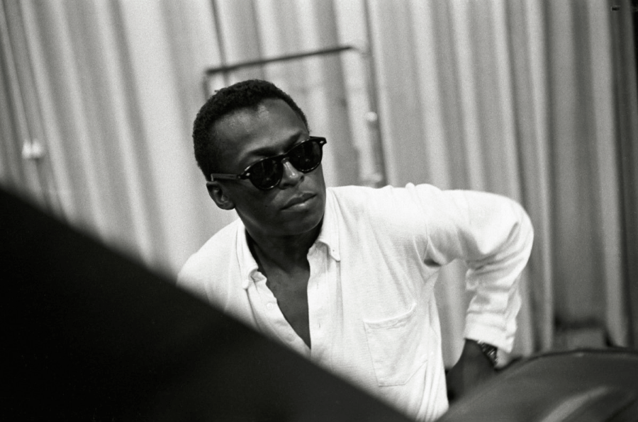 Miles Davis in studio